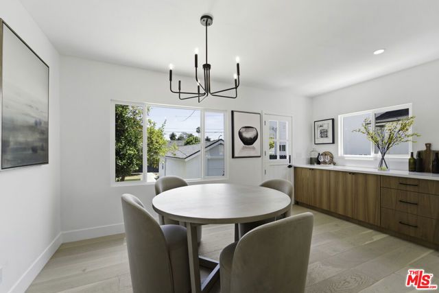 6018 S Harcourt Avenue, Los Angeles, CA 90043