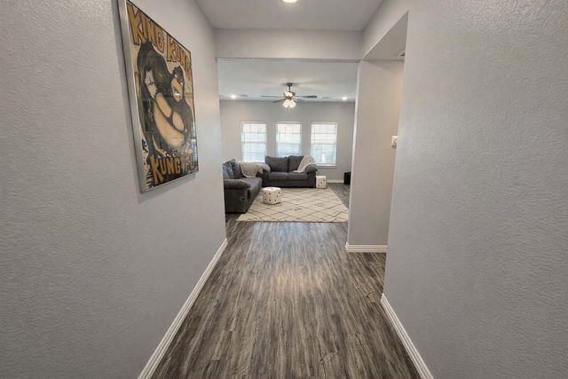 100 Midway Meadows, Pottsboro, TX 75076