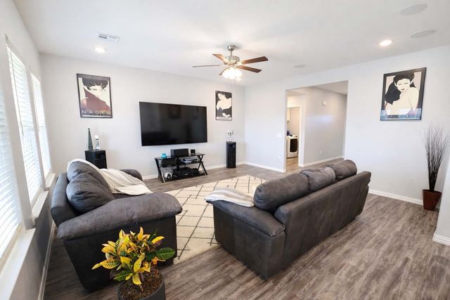 100 Midway Meadows, Pottsboro, TX 75076