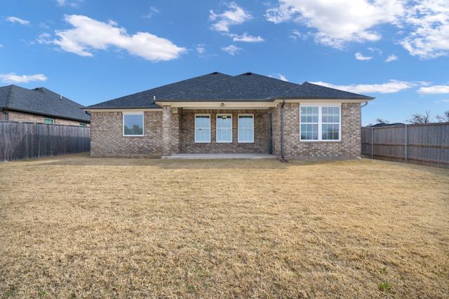 100 Midway Meadows, Pottsboro, TX 75076