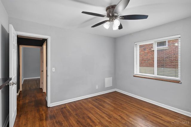 5065 Western Hills Ave, Cincinnati, OH 45238