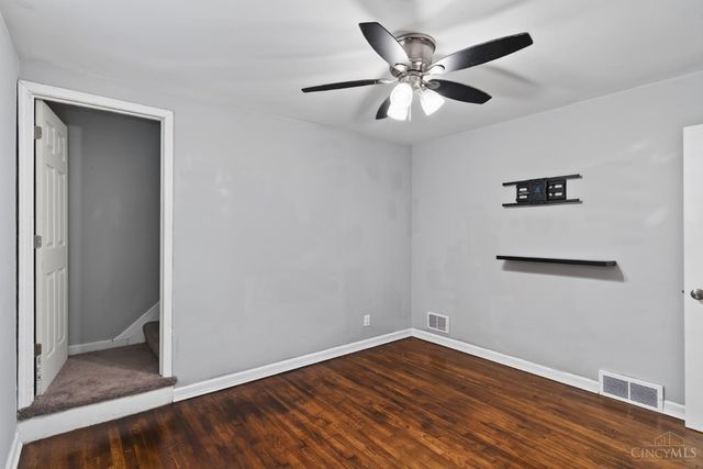 5065 Western Hills Ave, Cincinnati, OH 45238
