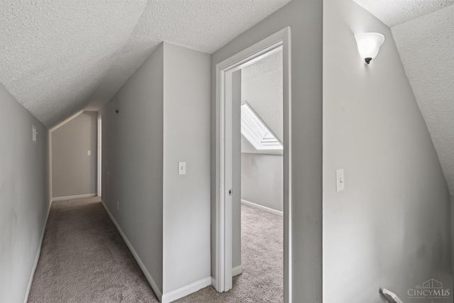 5065 Western Hills Ave, Cincinnati, OH 45238