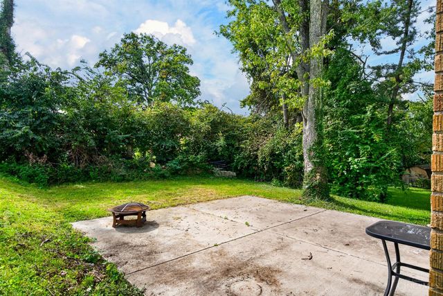 5065 Western Hills Ave, Cincinnati, OH 45238