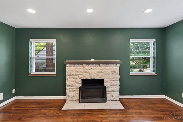 5065 Western Hills Ave, Cincinnati, OH 45238