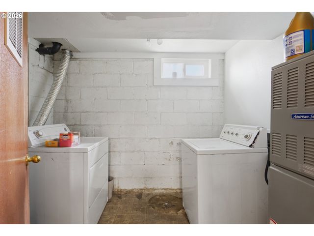715 S MCLOUGHLIN Blvd, Oregon City, OR 97045