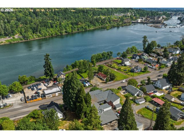 715 S MCLOUGHLIN Blvd, Oregon City, OR 97045