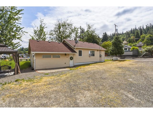 715 S MCLOUGHLIN Blvd, Oregon City, OR 97045