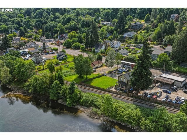 715 S MCLOUGHLIN Blvd, Oregon City, OR 97045