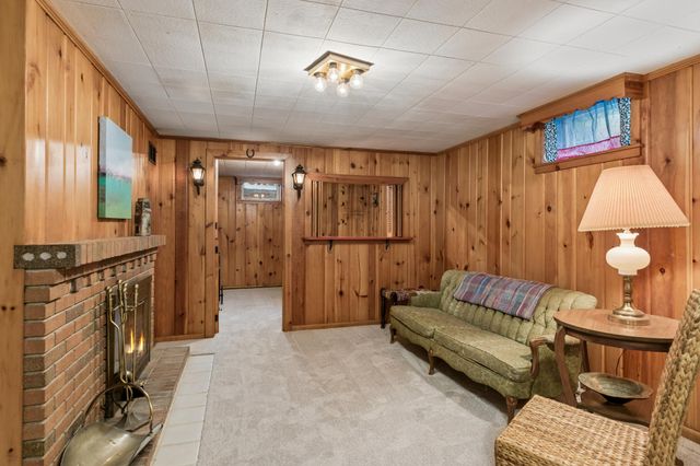 629 5th Avenue S, Hopkins, MN 55343