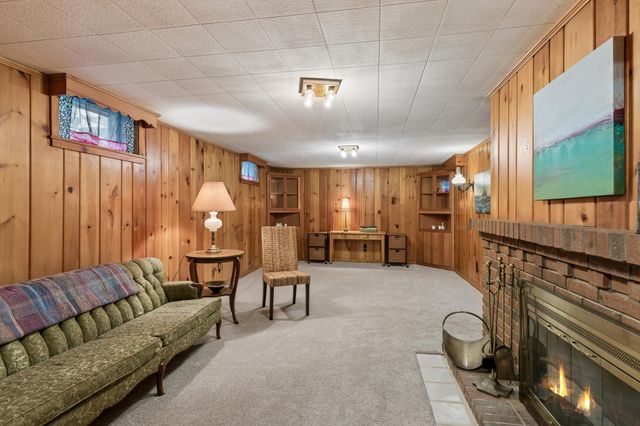 629 5th Avenue S, Hopkins, MN 55343