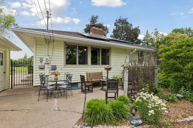 629 5th Avenue S, Hopkins, MN 55343