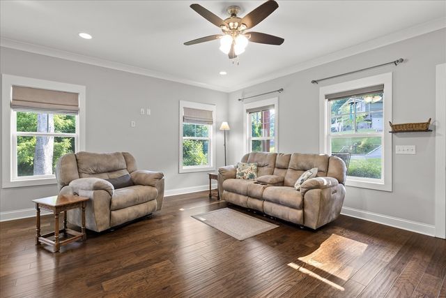 359 Maple Way, Ringgold, GA 30736
