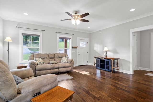 359 Maple Way, Ringgold, GA 30736