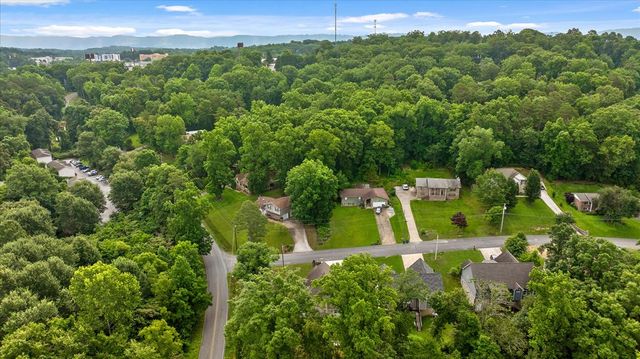 359 Maple Way, Ringgold, GA 30736