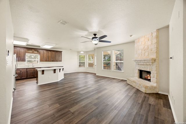 10110 Caspian Path, San Antonio, TX 78254