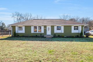 310 Santa Rosa Dr, Old Hickory, TN 37138