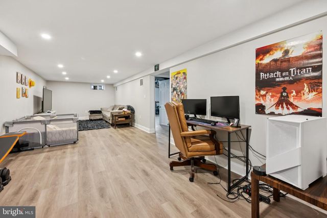 204 WOODPECKER LN, Mount Holly, NJ 08060