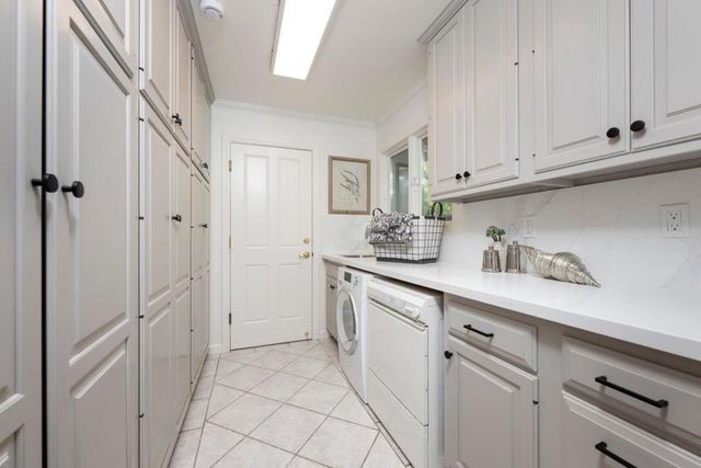 165 Pepper Avenue, Burlingame, CA 94010