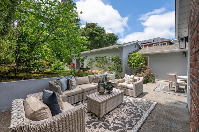 165 Pepper Avenue, Burlingame, CA 94010