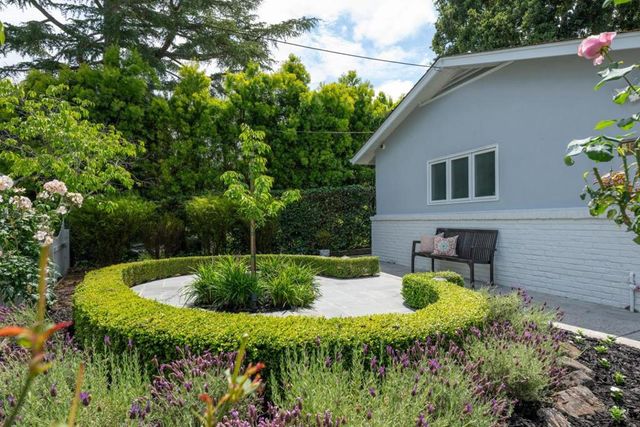 165 Pepper Avenue, Burlingame, CA 94010