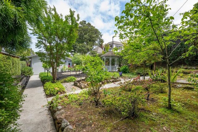 165 Pepper Avenue, Burlingame, CA 94010
