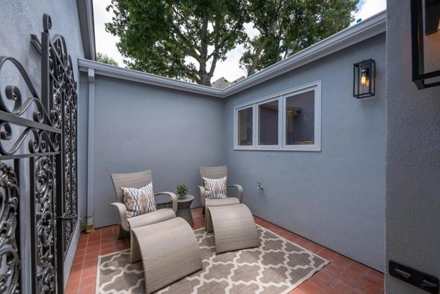 165 Pepper Avenue, Burlingame, CA 94010