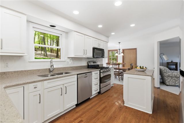 133 Village Drive, Cranberry Twp, PA 16066