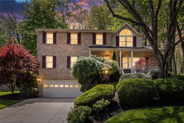 133 Village Drive, Cranberry Twp, PA 16066