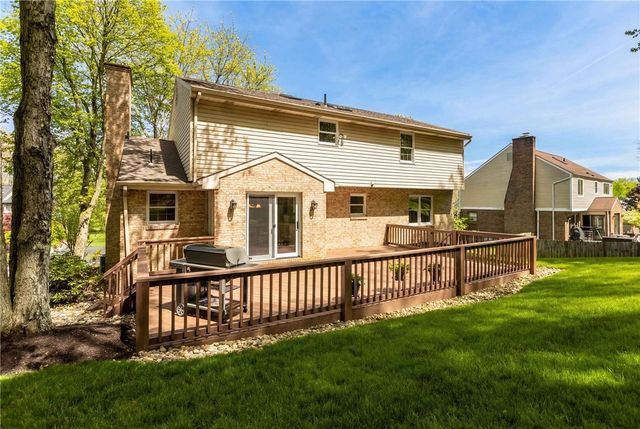 133 Village Drive, Cranberry Twp, PA 16066