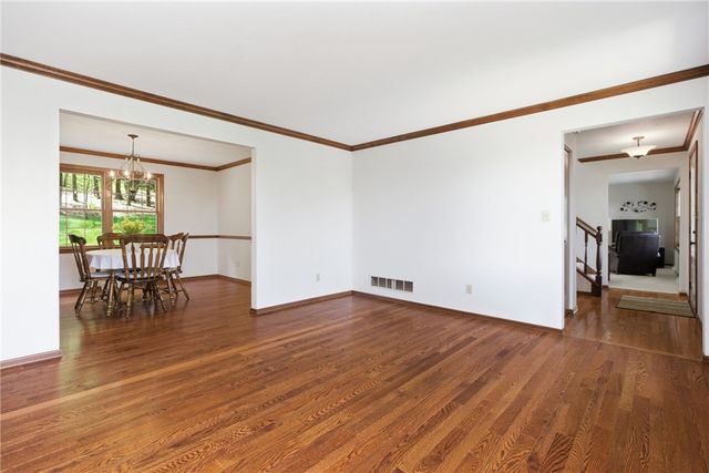 133 Village Drive, Cranberry Twp, PA 16066