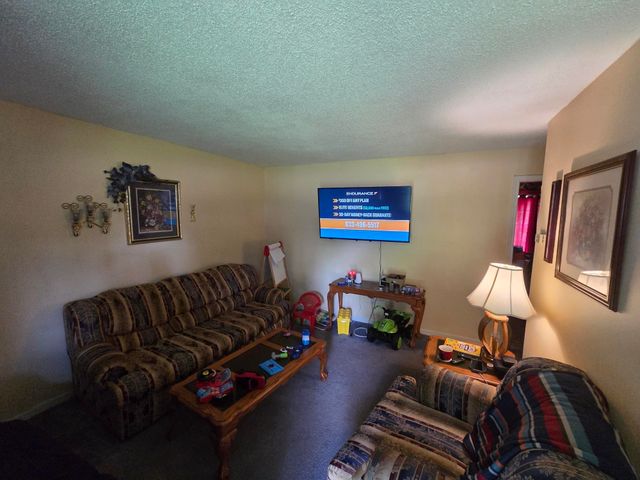 899 W RAINES RD W, Memphis, TN 38109