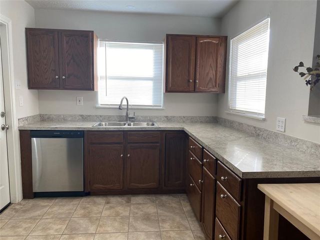 1938 Coulcrest Drive, Houston, TX 77055