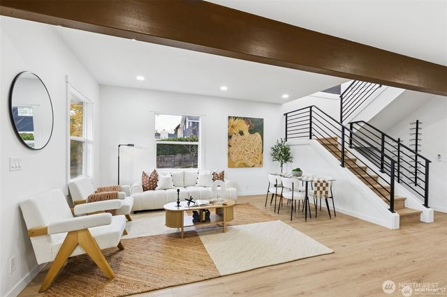 4002 Courtland Place S, Seattle, WA 98118