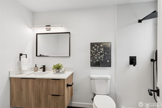 4002 Courtland Place S, Seattle, WA 98118