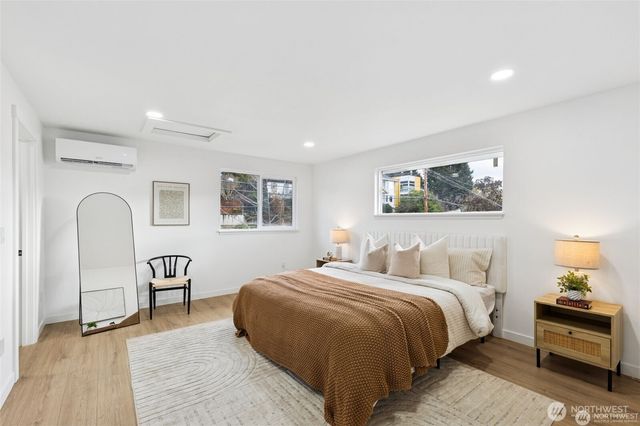 4002 Courtland Place S, Seattle, WA 98118