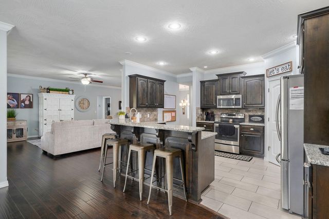 5390 S Oxynard Street, Springfield, MO 65810