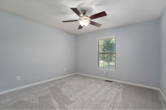 5390 S Oxynard Street, Springfield, MO 65810