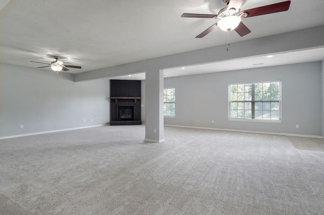 5390 S Oxynard Street, Springfield, MO 65810