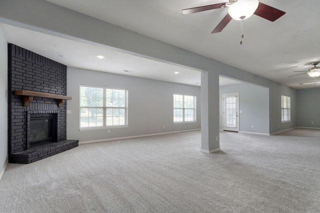5390 S Oxynard Street, Springfield, MO 65810