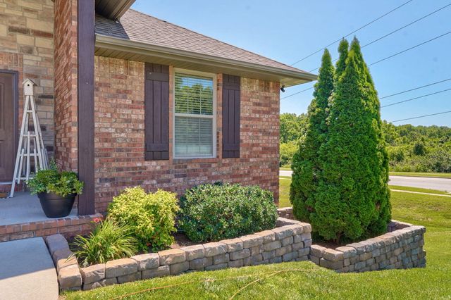 5390 S Oxynard Street, Springfield, MO 65810