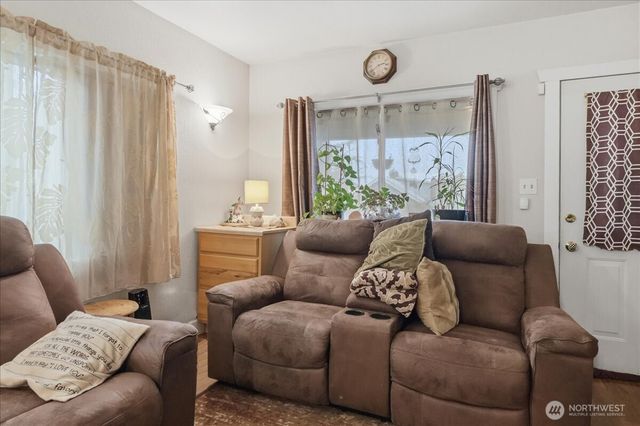 4518 S J Street, Tacoma, WA 98418