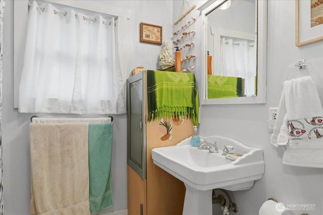 4518 S J Street, Tacoma, WA 98418