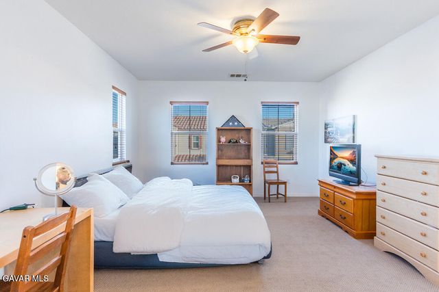 27117 Eden Court, Santa Clarita, CA 91350