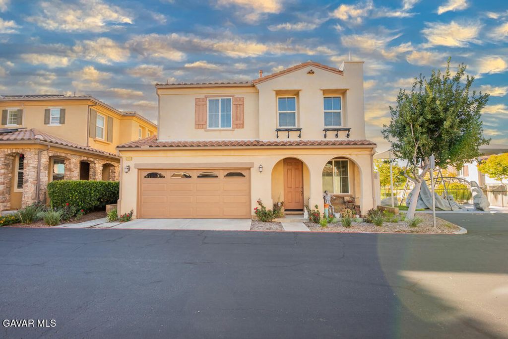 27117 Eden Court, Santa Clarita, CA 91350