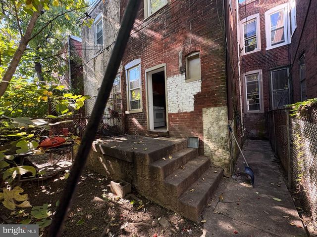 233 N CREIGHTON ST, Philadelphia, PA 19139