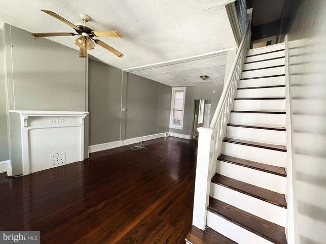 233 N CREIGHTON ST, Philadelphia, PA 19139