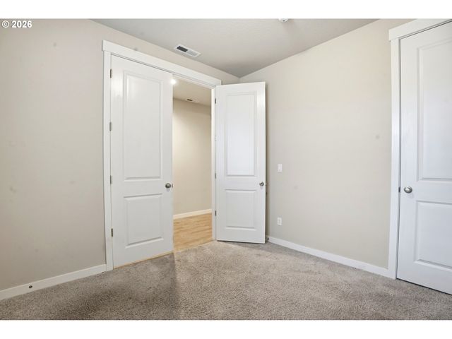 11788 Se HORSE TAIL FALLS Way, Happy Valley, OR 97086