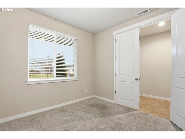 11788 Se HORSE TAIL FALLS Way, Happy Valley, OR 97086