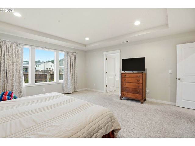 11788 Se HORSE TAIL FALLS Way, Happy Valley, OR 97086